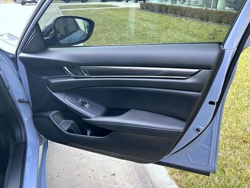 Used 2022 Honda Accord Sport image 16