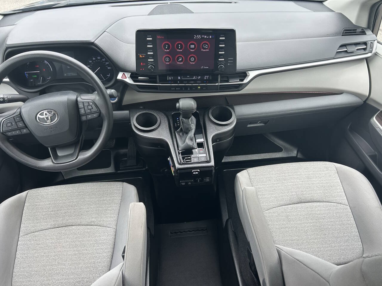 Used 2022 Toyota Sienna LE FWD image 17