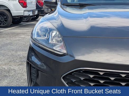 Certified 2020 Ford Escape SE image 10