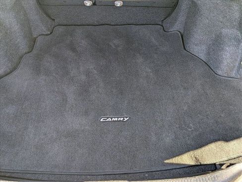 Used 2014 Toyota Camry SE image 6