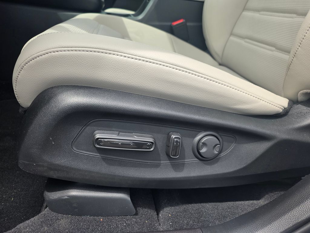 Certified 2026 Honda CR-V EX-L image 10