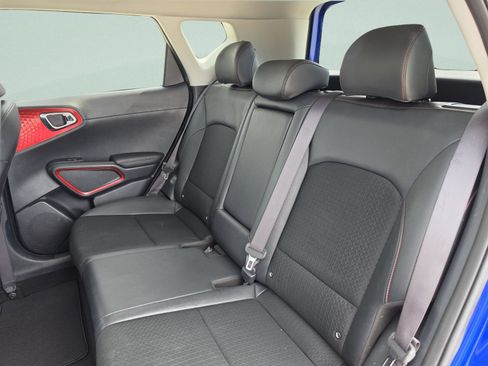 Used 2024 Kia Soul GT-Line FWD image 19