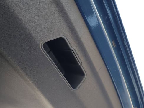 New 2025 Chevrolet Suburban Premier image 46