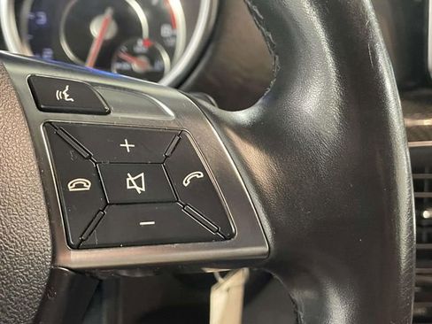 Used 2015 Mercedes-Benz G 63 AMG 4MATIC image 40