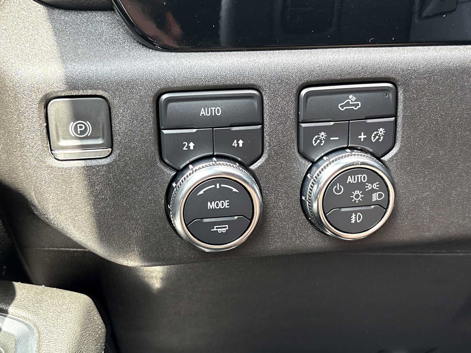 Used 2024 GMC Sierra 1500 Elevation AWD/4WD image 13