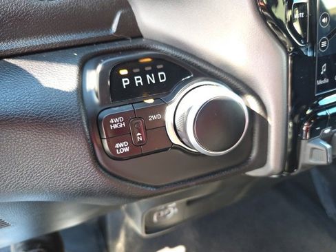 Used 2024 RAM 2500 Big Horn w/ Safety Group image 31