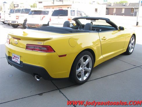 Used 2015 Chevrolet Camaro SS w/ RS Package RWD image 38
