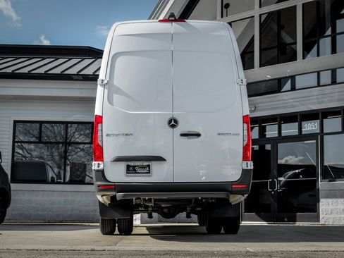 Used 2026 Mercedes-Benz Sprinter 3500 image 8