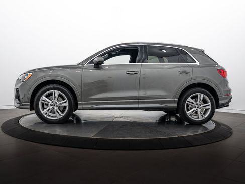 Certified 2022 Audi Q3 2.0T Premium AWD/4WD image 6