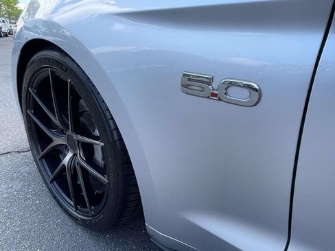 Used 2015 Ford Mustang GT RWD image 29