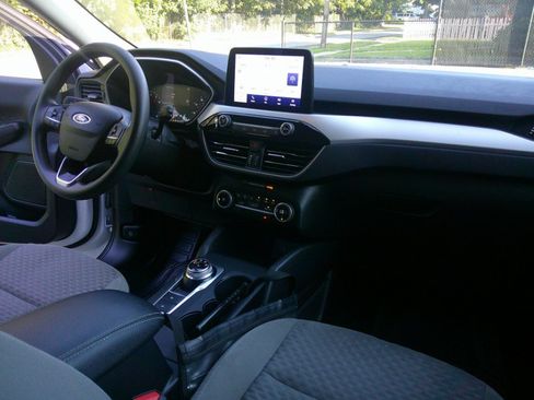 Used 2020 Ford Escape SE FWD image 42