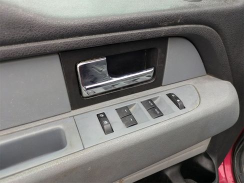 Used 2012 Ford F150 XLT w/ XTR Pkg image 5