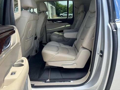 Used 2016 Cadillac Escalade ESV Premium AWD/4WD image 42