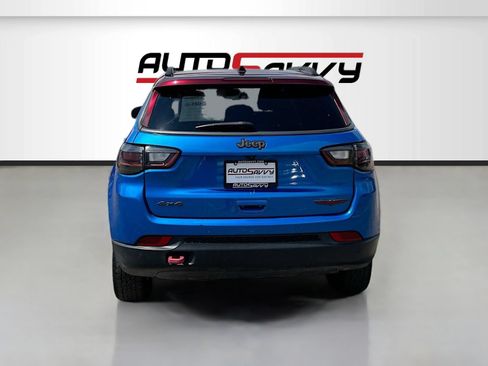 Used 2022 Jeep Compass Trailhawk w/ Trailhawk Elite Group AWD/4WD image 6