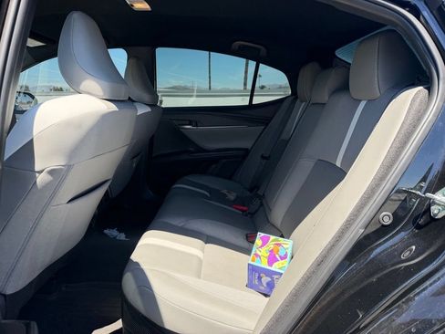 Used 2026 Toyota Camry SE w/ Convenience Package FWD image 4