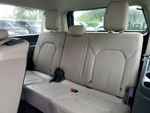 Used 2024 Ford Expedition Max Limited RWD image 11