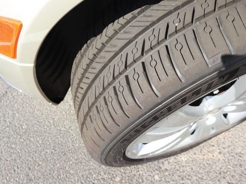 Used 2011 Mercedes-Benz C 300 Sedan image 14