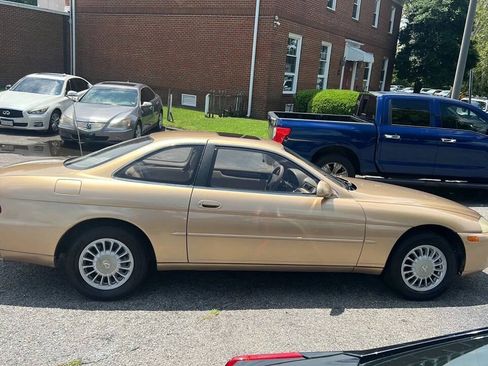 Used 1993 Lexus SC 300 Coupe RWD image 4