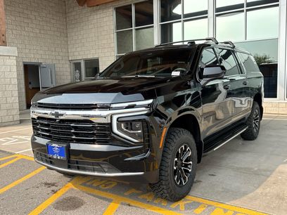 New 2025 Chevrolet Suburban LS w/ LPO, Dark Essentials Package