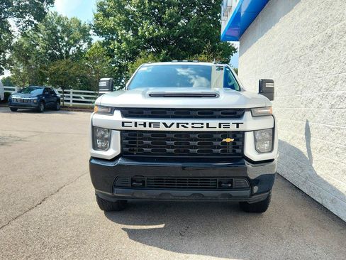 Used 2021 Chevrolet Silverado 2500 Custom w/ Custom Value Package AWD/4WD image 3