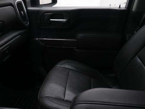 Used 2020 Chevrolet Silverado 3500 LTZ w/ LTZ Plus Package image 13