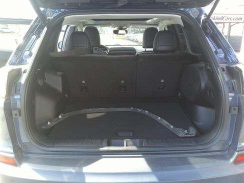 Used 2021 Jeep Cherokee Limited AWD/4WD image 18