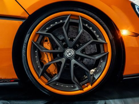 Used 2018 McLaren 570S Spider image 20