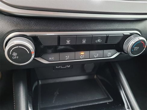 Used 2024 Nissan Altima 2.5 SR image 19