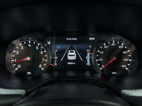 Used 2025 Jeep Compass Sport image 17