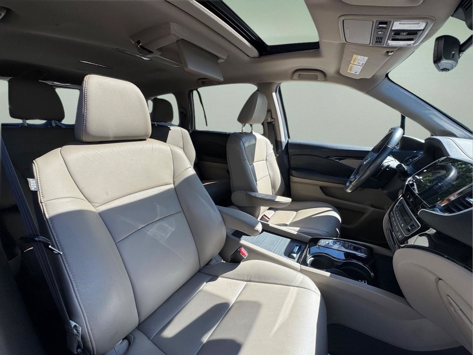 Used 2021 Honda Pilot Touring image 10