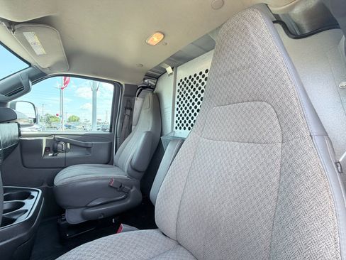 Used 2023 GMC Savana 2500 w/ Driver Convenience Package RWD image 21