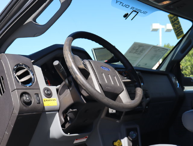 Used 2018 Ford F650 2WD Regular Cab Super Duty image 25