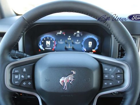 New 2025 Ford Bronco Badlands w/ Sasquatch Package image 14