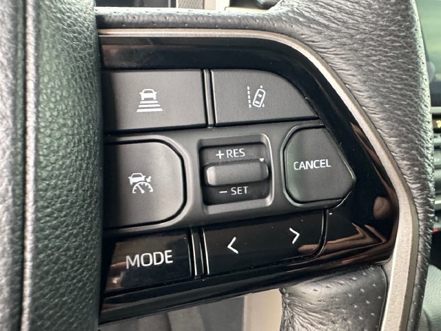 Used 2023 Toyota Tundra Limited AWD/4WD image 8