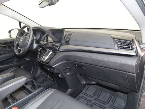 Used 2024 Honda Odyssey Touring image 41