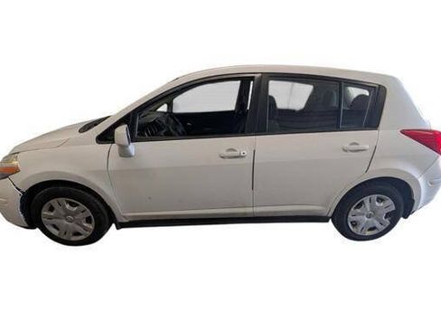 Used 2012 Nissan Versa 1.8 S w/ Plus Pkg FWD image 2