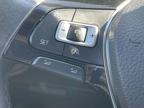 Used 2018 Volkswagen Atlas SE FWD image 23