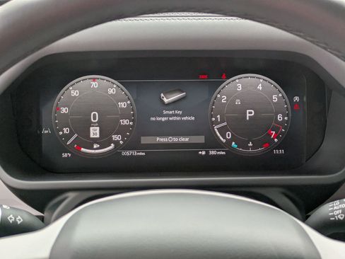 Used 2025 Land Rover Defender 130 S image 17