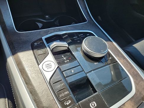 Used 2024 BMW X5 xDrive40i w/ Premium Package image 31