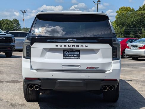 Used 2026 Chevrolet Suburban RST w/ Comfort Package AWD/4WD image 8