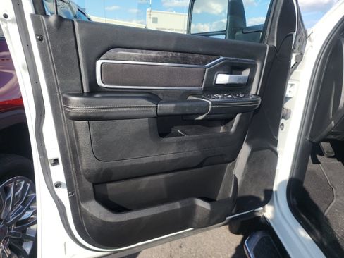 Used 2024 RAM 2500 Big Horn w/ Bed Utility Group image 13