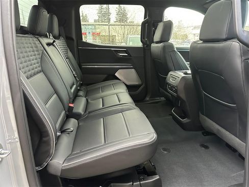 Used 2025 GMC Sierra EV Denali image 12