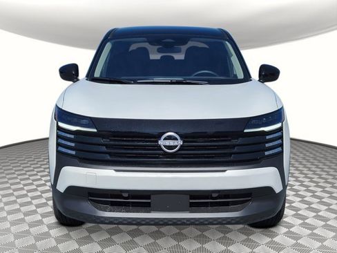 New 2025 Nissan Kicks SV image 8