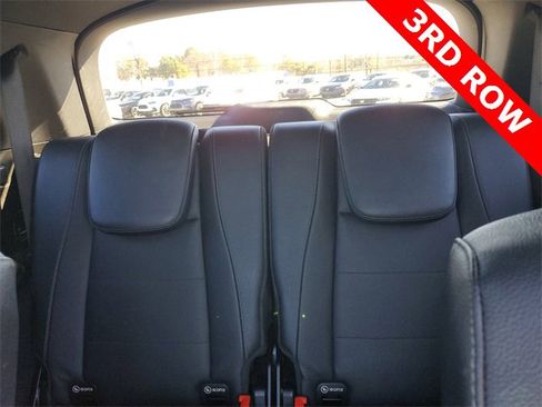 Used 2022 Mercedes-Benz GLS 450 4MATIC image 38