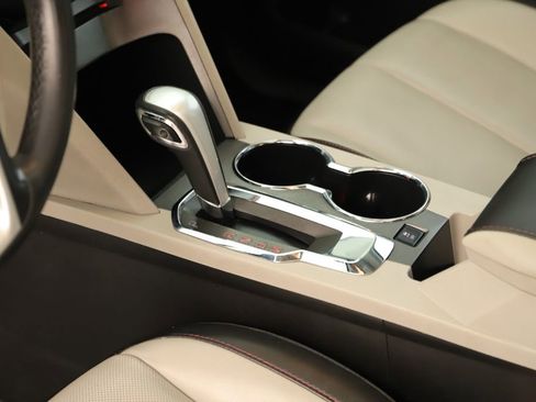 Used 2013 GMC Terrain SLT image 16