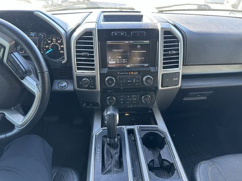 Used 2015 Ford F150 Lariat image 8
