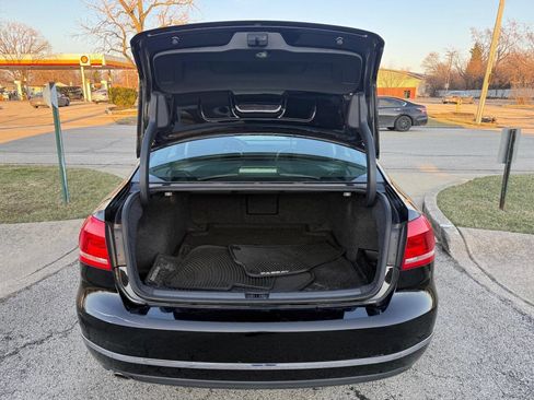 Used 2013 Volkswagen Passat TDI SEL Premium image 12