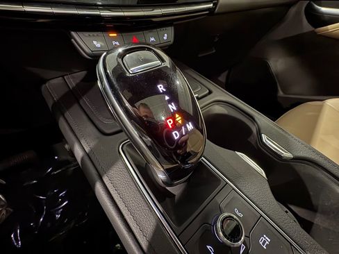 Used 2024 Cadillac XT4 Luxury w/ Cold Weather Package AWD/4WD image 30