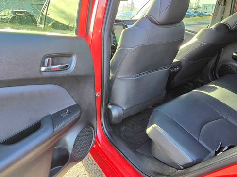 Used 2021 Toyota Prius Prime XLE image 18