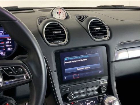 Used 2025 Porsche 718 Cayman image 13